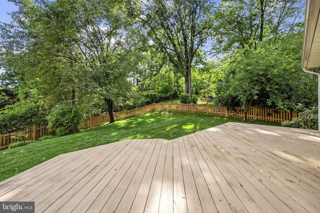 6134 WICKLOW DR, Burke, VA 22015