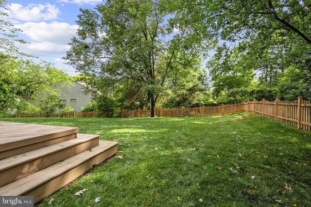 6134 WICKLOW DR, Burke, VA 22015
