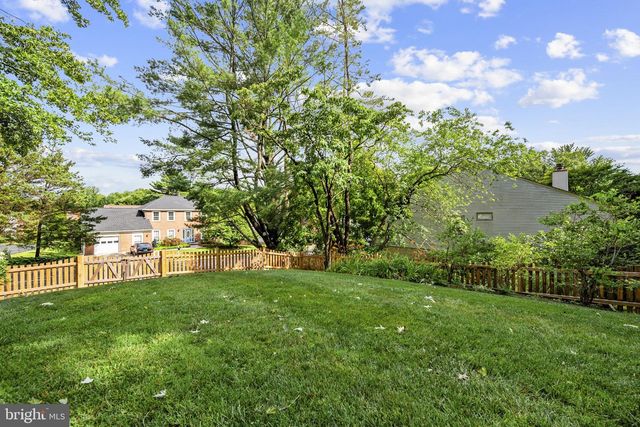 6134 WICKLOW DR, Burke, VA 22015