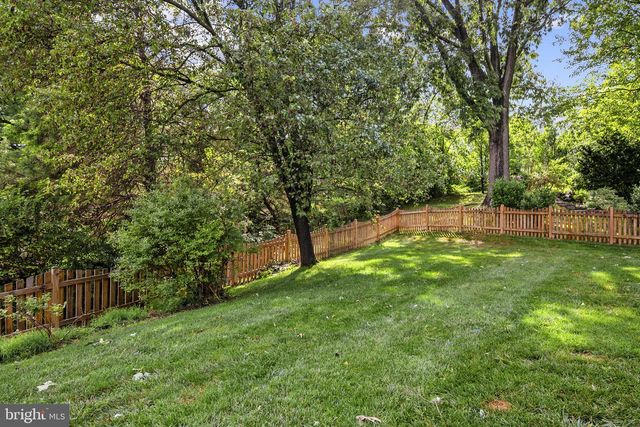 6134 WICKLOW DR, Burke, VA 22015
