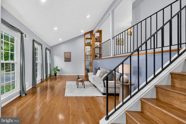 6134 WICKLOW DR, Burke, VA 22015