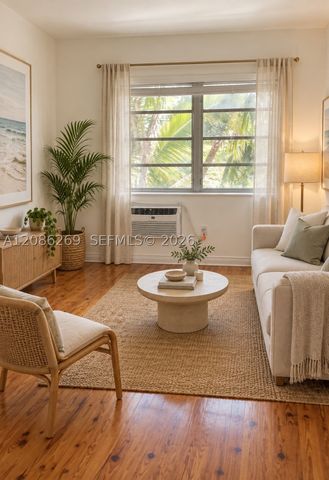 4740 Pine Tree Dr 20, Miami Beach, FL 33140