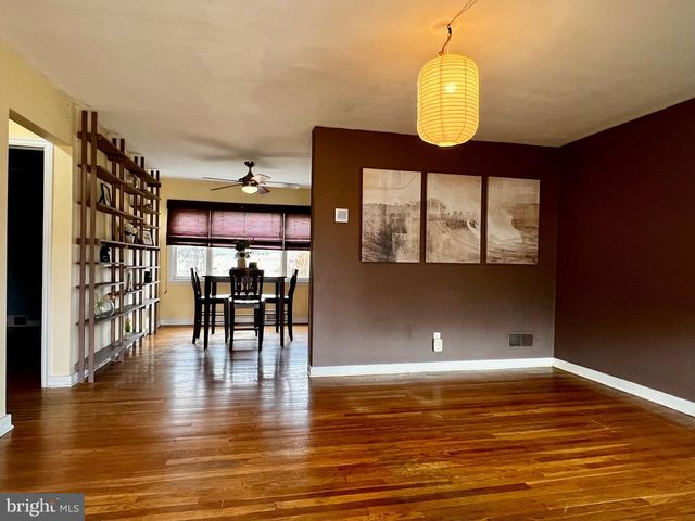 1191 SHOREHAM RD, Camp Hill, PA 17011