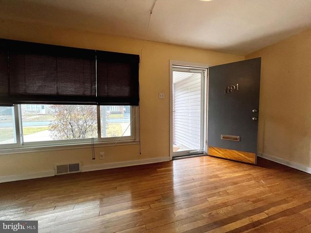 1191 SHOREHAM RD, Camp Hill, PA 17011