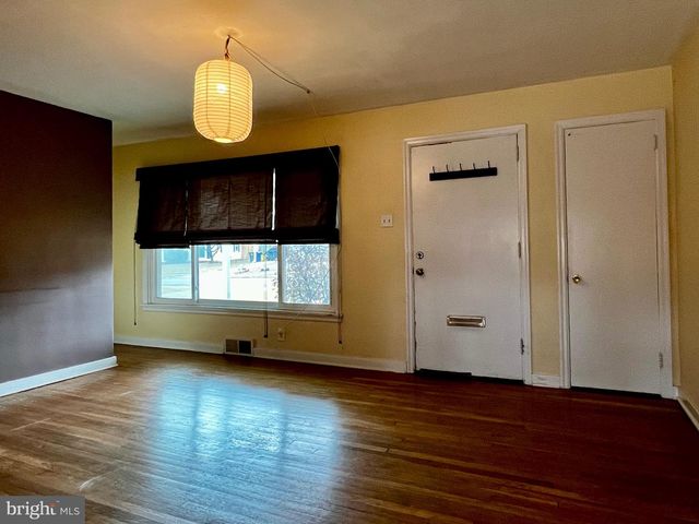 1191 SHOREHAM RD, Camp Hill, PA 17011