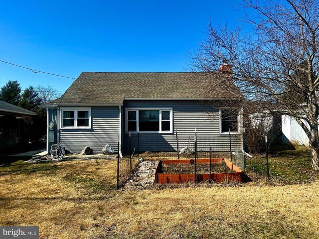 1191 SHOREHAM RD, Camp Hill, PA 17011