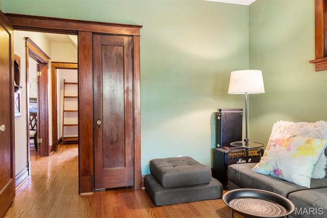 5521 Itaska Street, St Louis, MO 63109