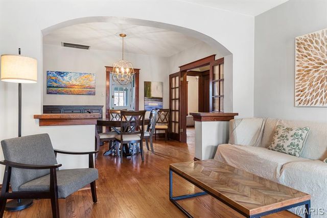 5521 Itaska Street, St Louis, MO 63109