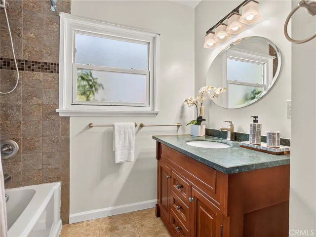 524 S Bel Aire Drive, Burbank, CA 91501