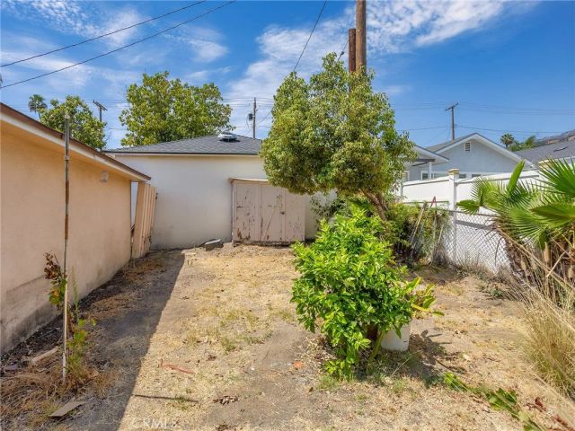 524 S Bel Aire Drive, Burbank, CA 91501