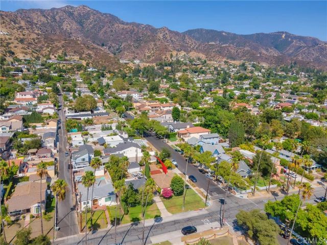 524 S Bel Aire Drive, Burbank, CA 91501
