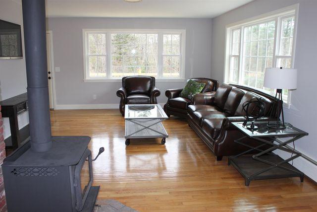20 Water Street, Boscawen, NH 03303