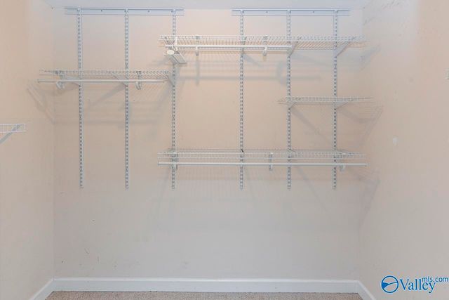 1910 Red Sunset Drive SW, Decatur, AL 35603