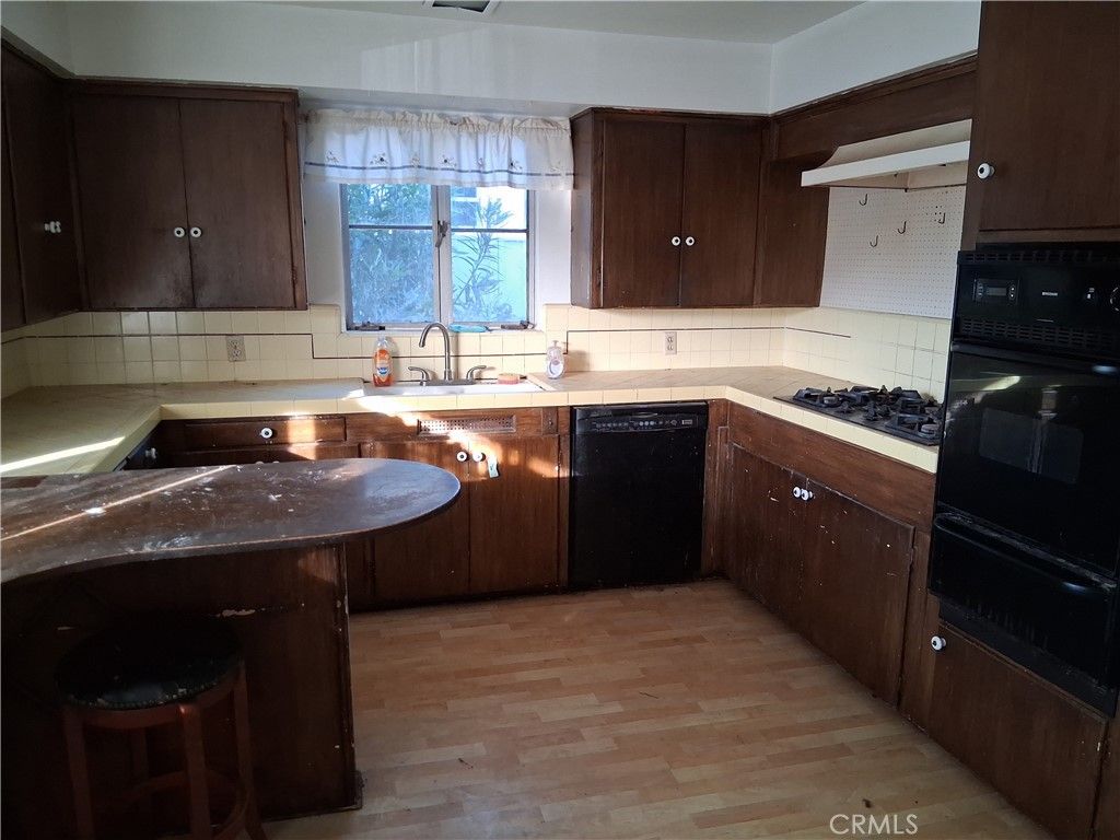 Image 3 of property listing at 221 W Paseo De Cristobal, San Clemente, CA 92672