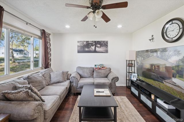 11725 Cornell Street, Taylor, MI 48180