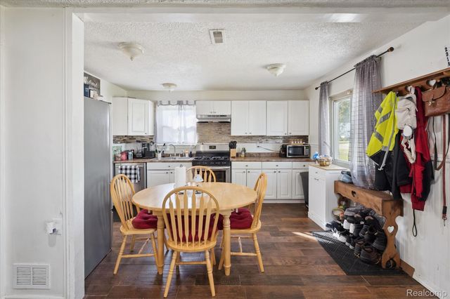 11725 Cornell Street, Taylor, MI 48180