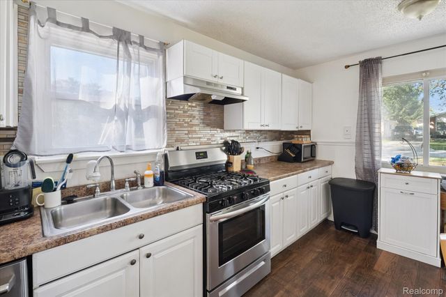 11725 Cornell Street, Taylor, MI 48180