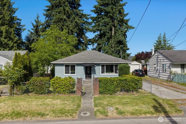 8618 Tacoma Avenue S, Tacoma, WA 98444