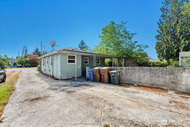 8618 Tacoma Avenue S, Tacoma, WA 98444
