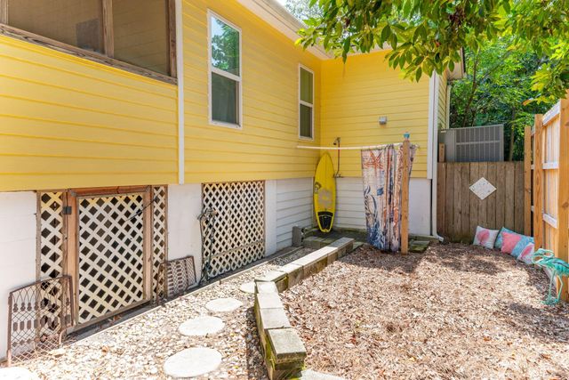 420 E Erie Avenue, Folly Beach, SC 29439