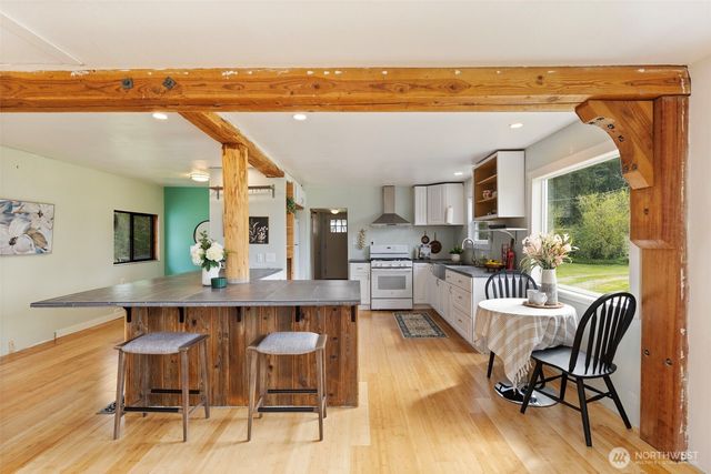 3550 NW Mountain View Road, Silverdale, WA 98383