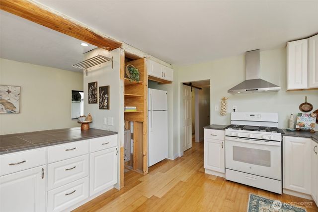 3550 NW Mountain View Road, Silverdale, WA 98383