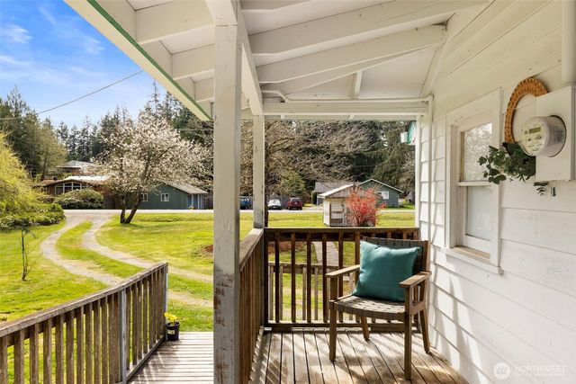 3550 NW Mountain View Road, Silverdale, WA 98383