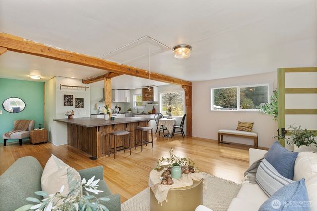 3550 NW Mountain View Road, Silverdale, WA 98383