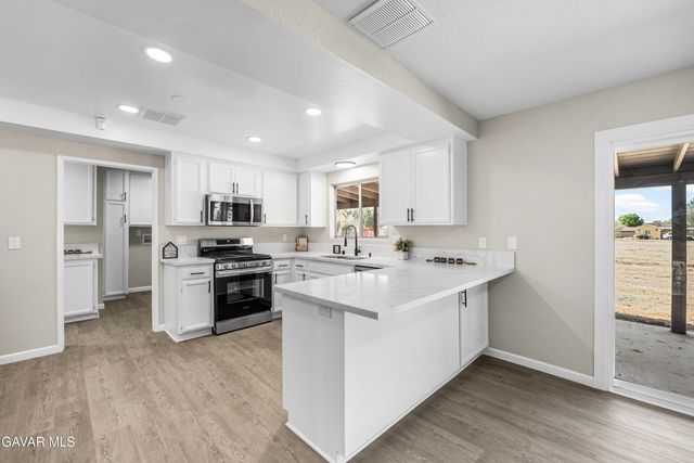 10157 E Ave R 8, Littlerock, CA 93543