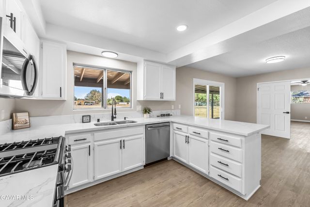 10157 E Ave R 8, Littlerock, CA 93543