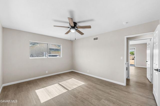 10157 E Ave R 8, Littlerock, CA 93543