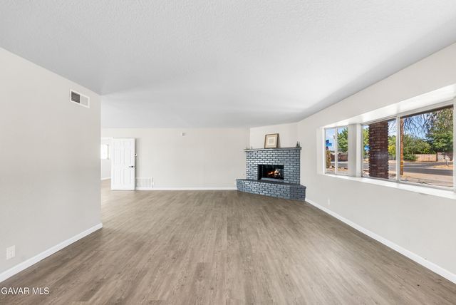 10157 E Ave R 8, Littlerock, CA 93543