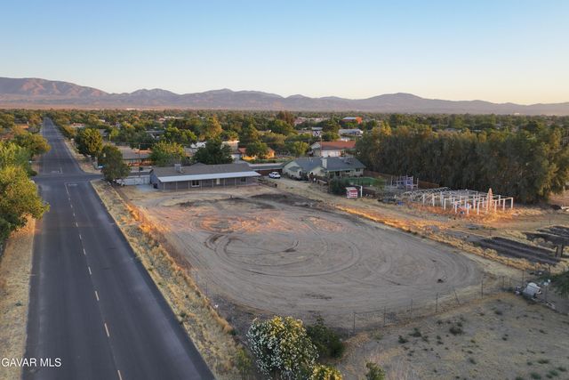 10157 E Ave R 8, Littlerock, CA 93543