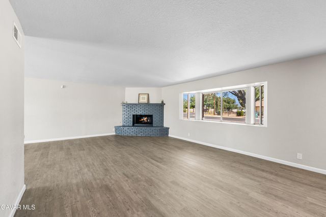 10157 E Ave R 8, Littlerock, CA 93543