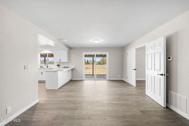 10157 E Ave R 8, Littlerock, CA 93543