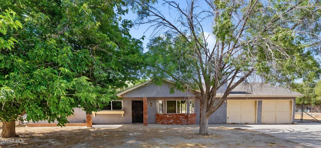 10157 E Ave R 8, Littlerock, CA 93543