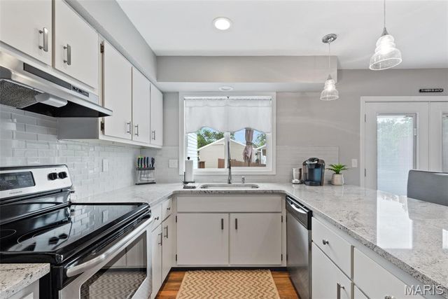 66 Spring Song Court F, St Peters, MO 63376