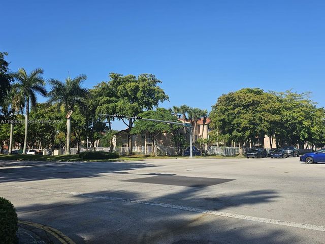 15771 SW 106th Ter 204, Miami, FL 33196