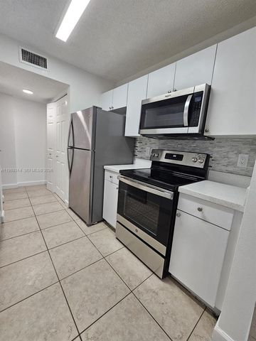 15771 SW 106th Ter 204, Miami, FL 33196