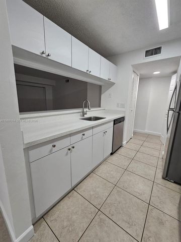 15771 SW 106th Ter 204, Miami, FL 33196