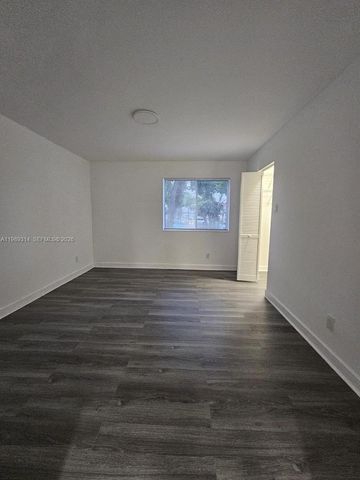 15771 SW 106th Ter 204, Miami, FL 33196