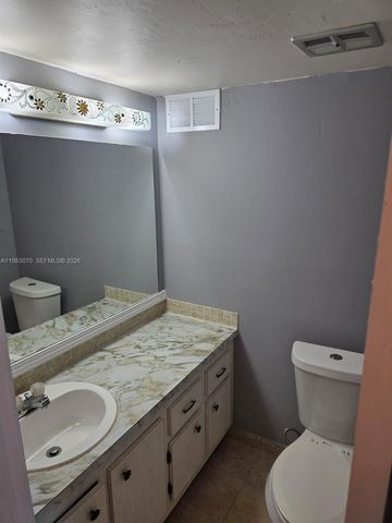 2061 NW 47th Ter 111, Lauderhill, FL 33313