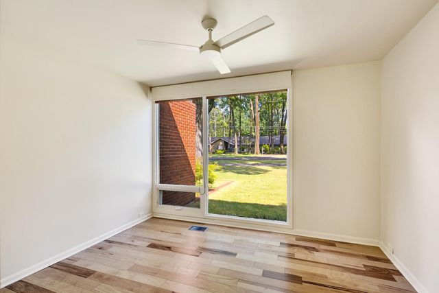 431 E ERWIN DR, Memphis, TN 38117