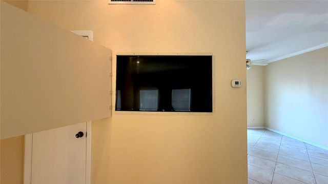 11710 Southlake Drive 16, Houston, TX 77077