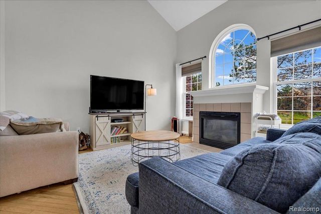 513 Concord Drive, Canton, MI 48188