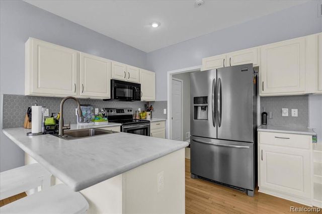 513 Concord Drive, Canton, MI 48188