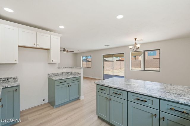 1340 E PRYOR Road, San Tan Valley, AZ 85140