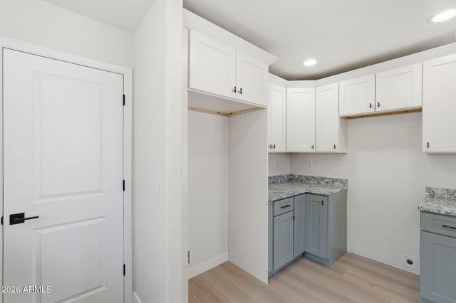 1340 E PRYOR Road, San Tan Valley, AZ 85140