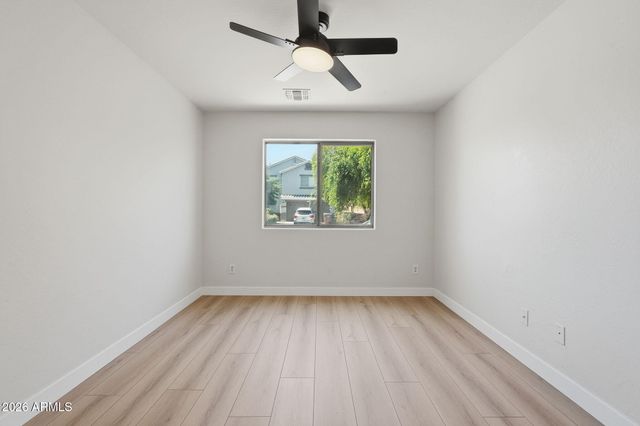 1340 E PRYOR Road, San Tan Valley, AZ 85140