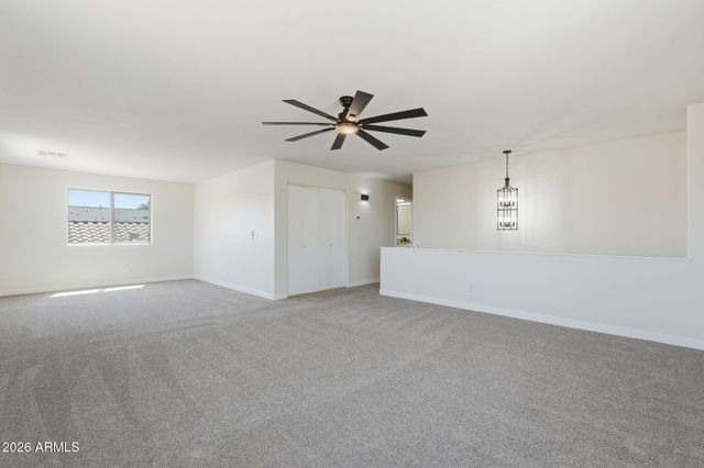 1340 E PRYOR Road, San Tan Valley, AZ 85140